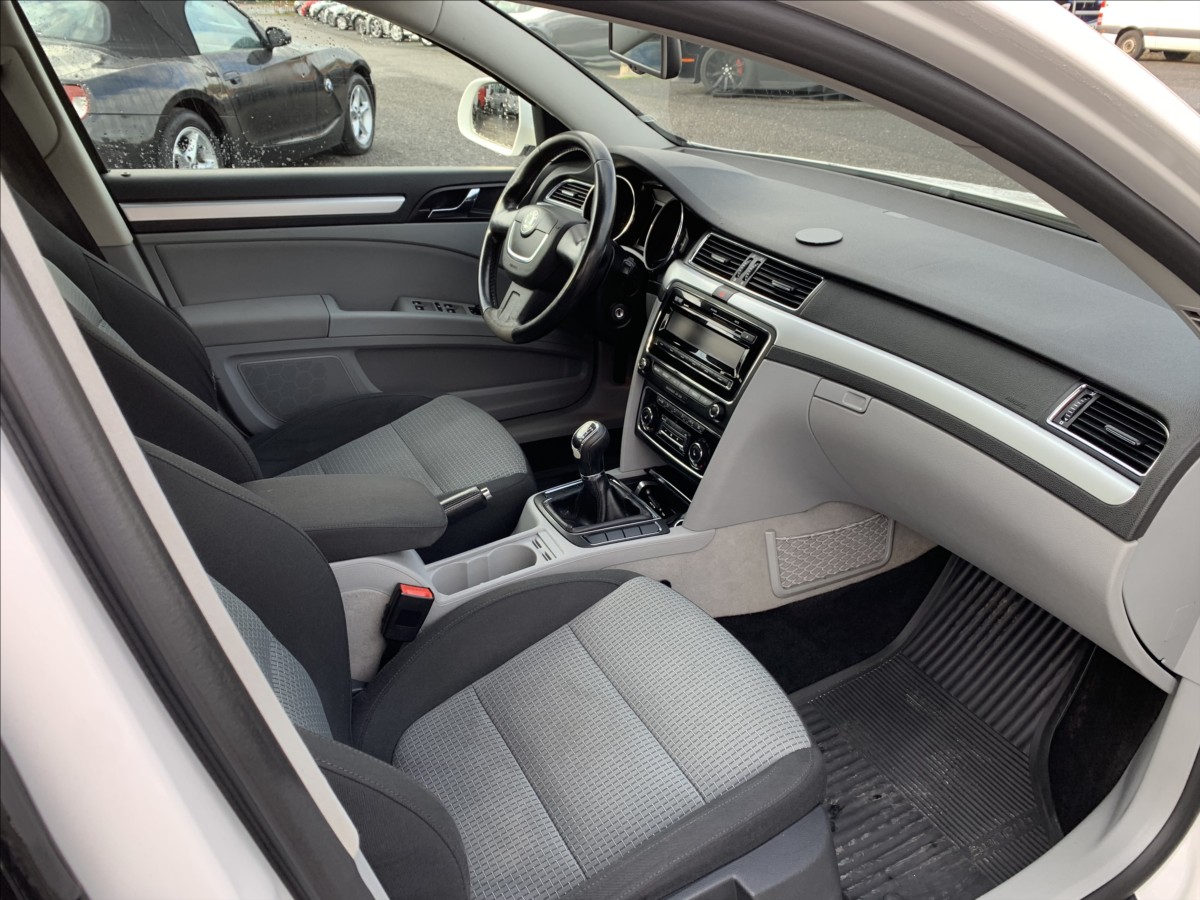 Škoda Superb
