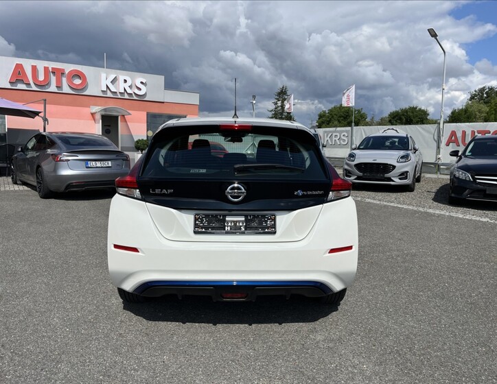 Nissan Leaf 6