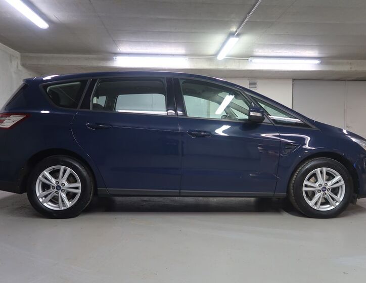 Ford S-MAX 4