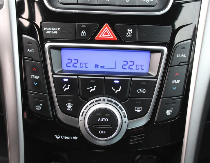 Hyundai i30 12