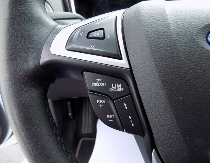 Ford Mondeo 26
