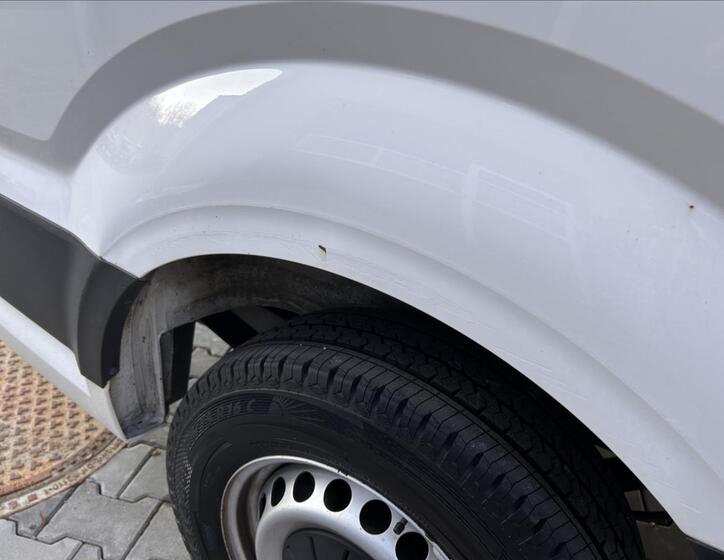 Volkswagen Crafter 28