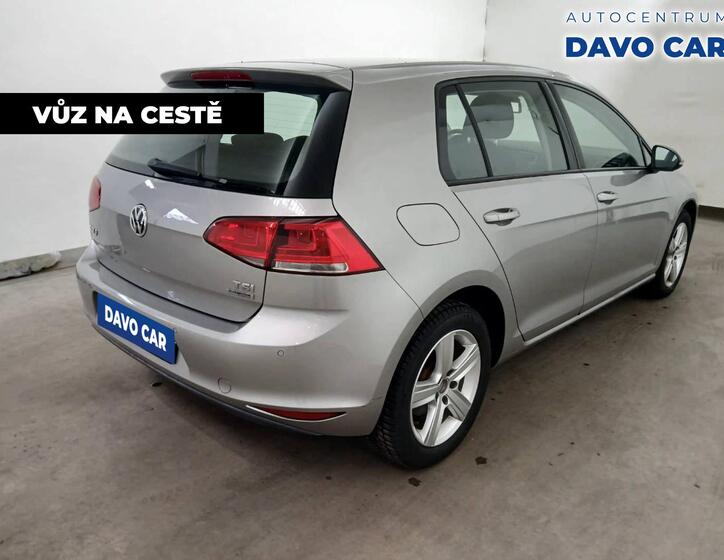 Volkswagen Golf 2