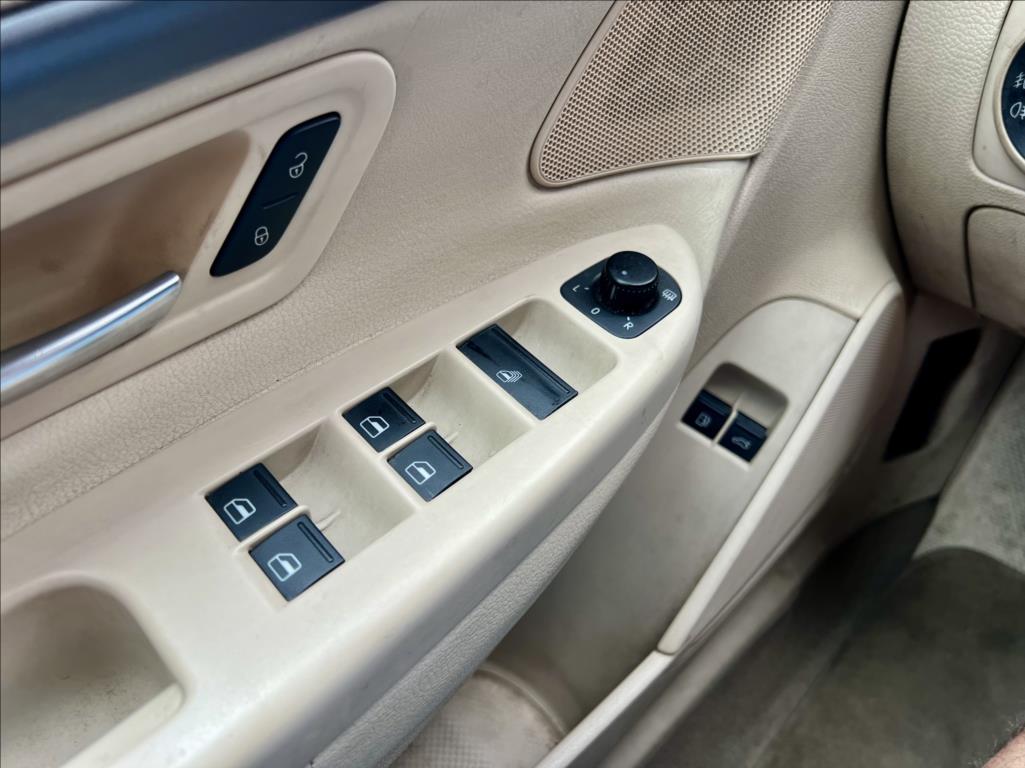 Volkswagen EOS