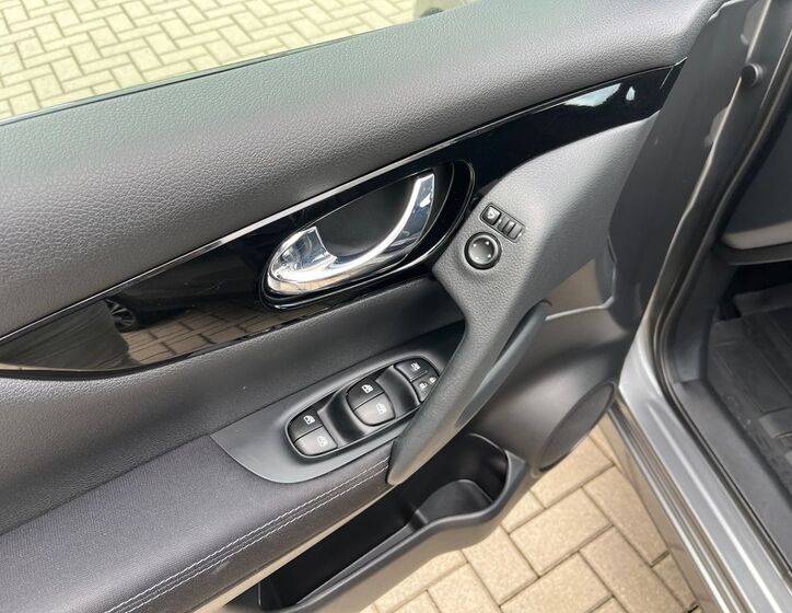 Nissan Qashqai 12
