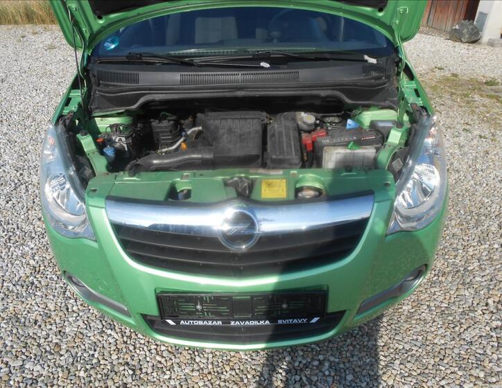 Opel Agila 20