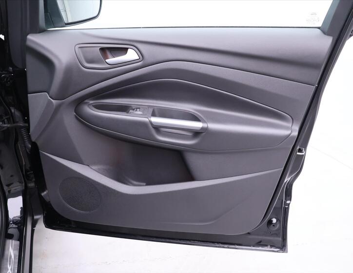 Ford Kuga 13