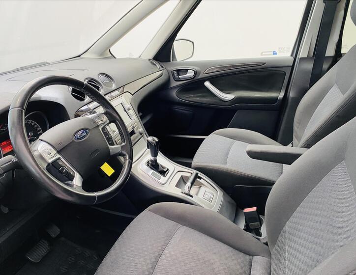 Ford Galaxy 5