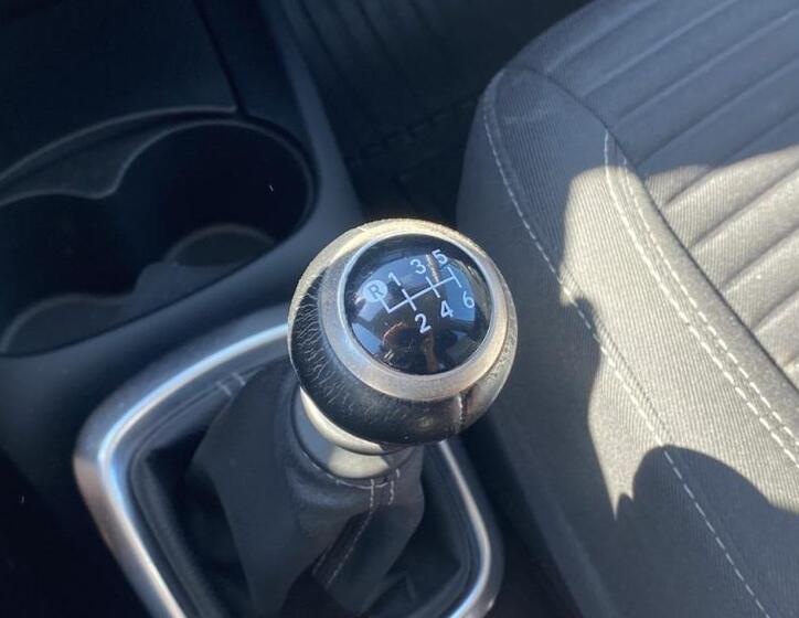 Toyota Yaris 27
