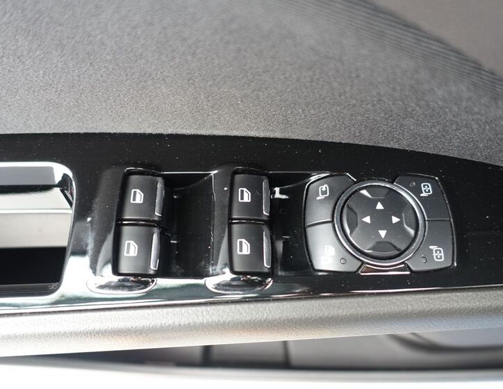 Ford Mondeo 21