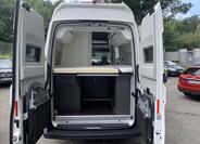 Volkswagen Grand California 16
