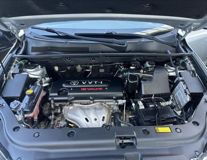 Toyota RAV4 11