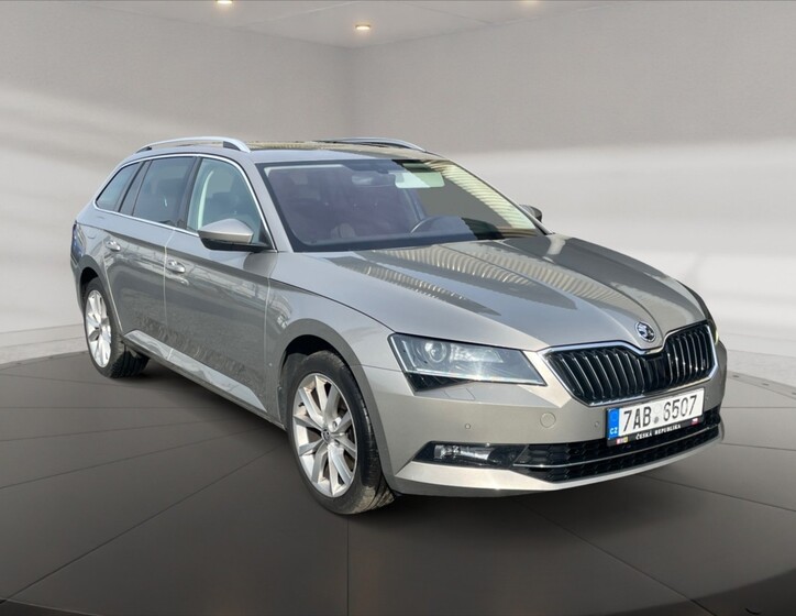 Škoda Superb 1