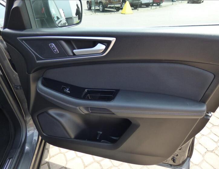 Ford S-MAX 56