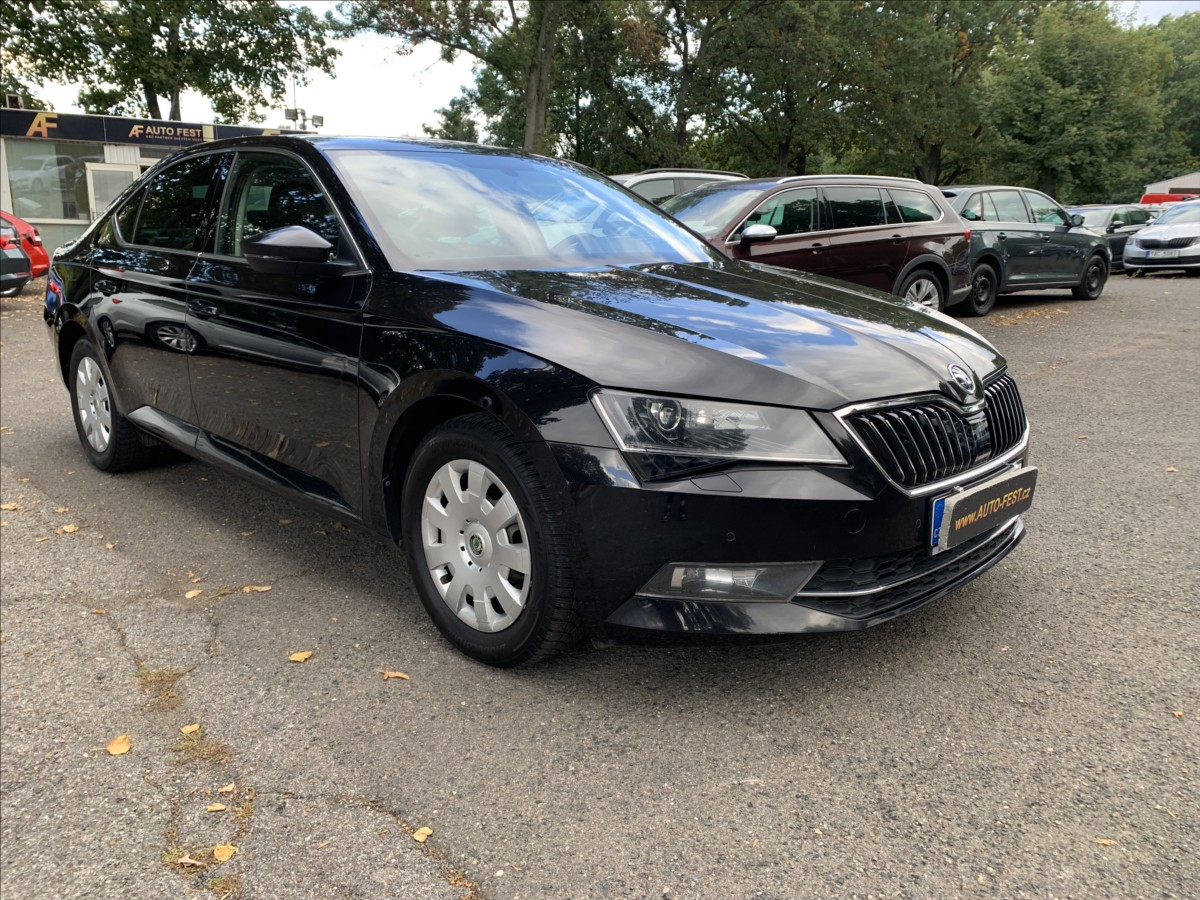 Škoda Superb