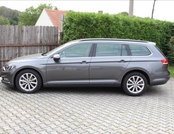 Volkswagen Passat 2