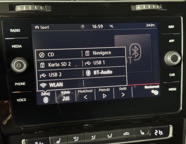 Volkswagen Golf 35