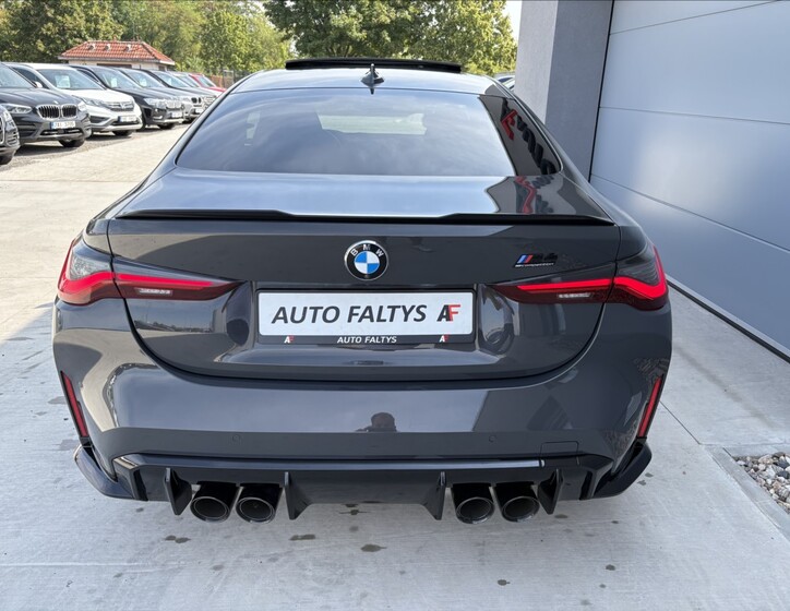 BMW M4 10