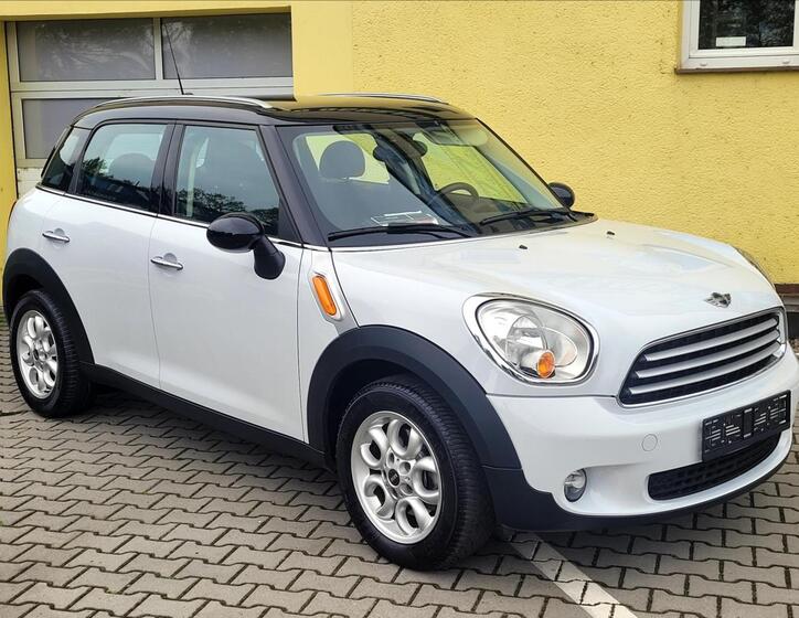Mini Countryman 1