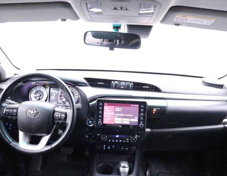Toyota Hilux 32