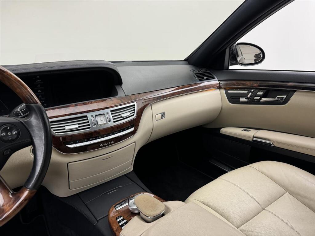 Mercedes-Benz Třídy S 14