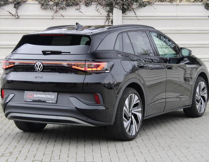 Volkswagen ID.4 6