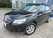 Volkswagen Tiguan 1