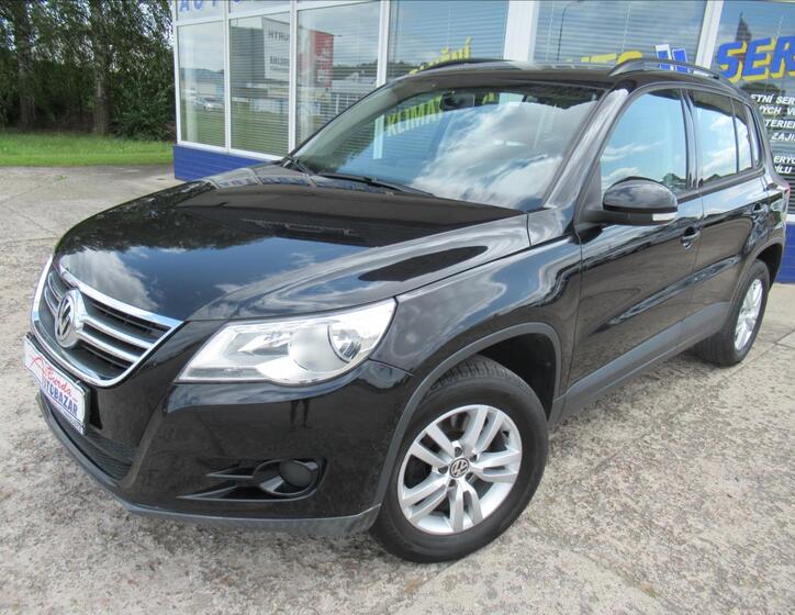 Volkswagen Tiguan 1