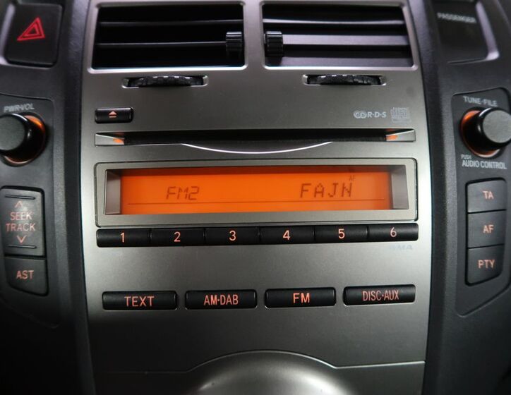 Toyota Yaris 17