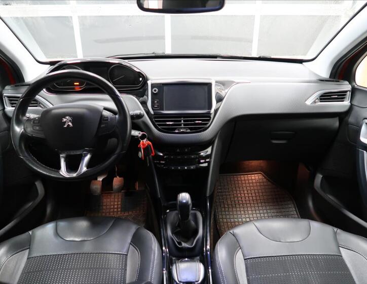 Peugeot 2008 12
