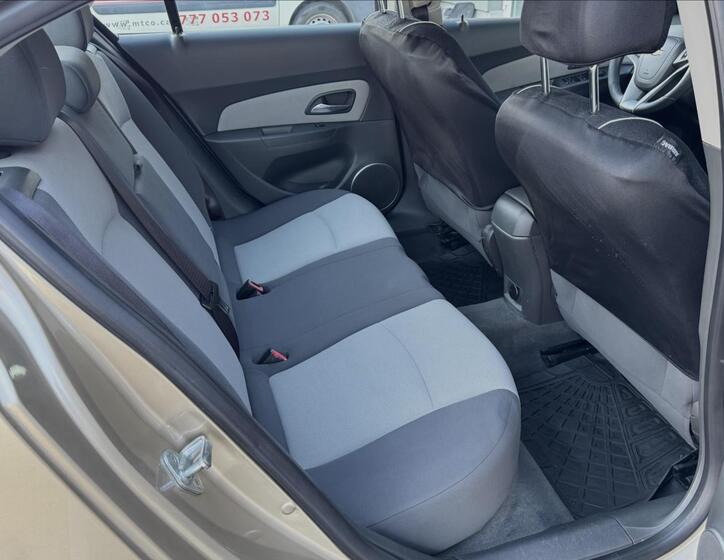 Chevrolet Cruze 15