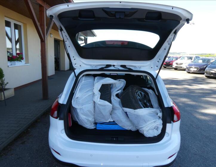 Ford Focus 24
