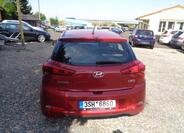 Hyundai i20 6