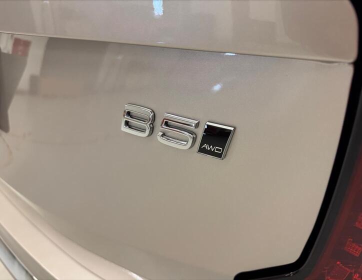 Volvo XC90 14