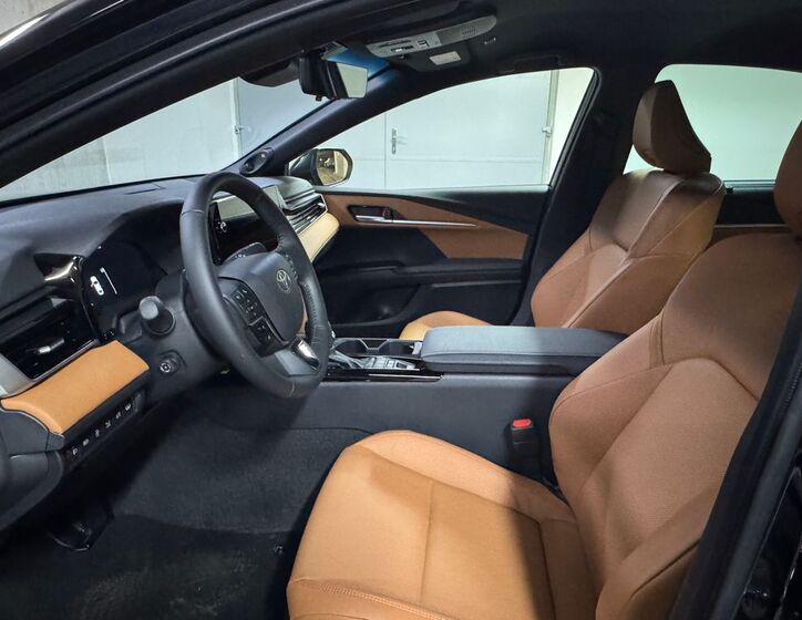 Toyota Camry 9