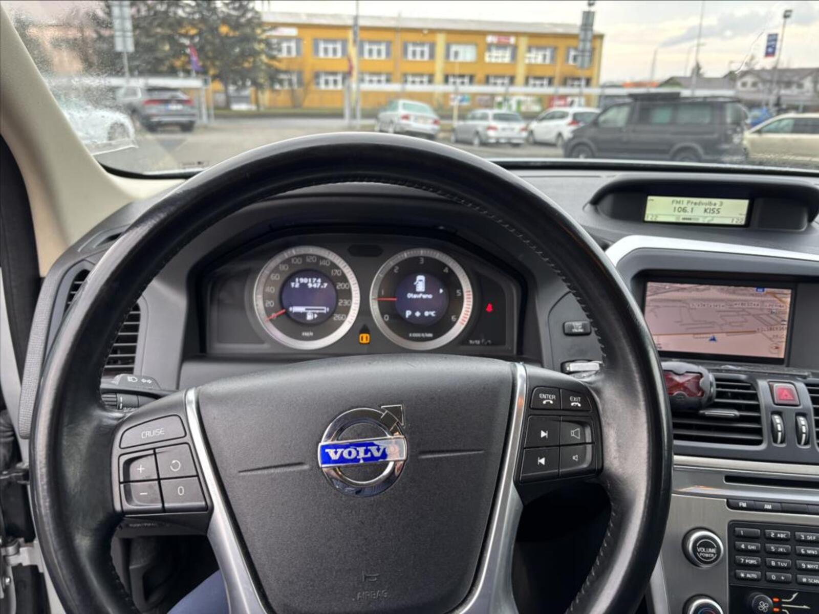 Volvo XC60 11