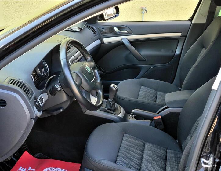 Škoda Octavia 28