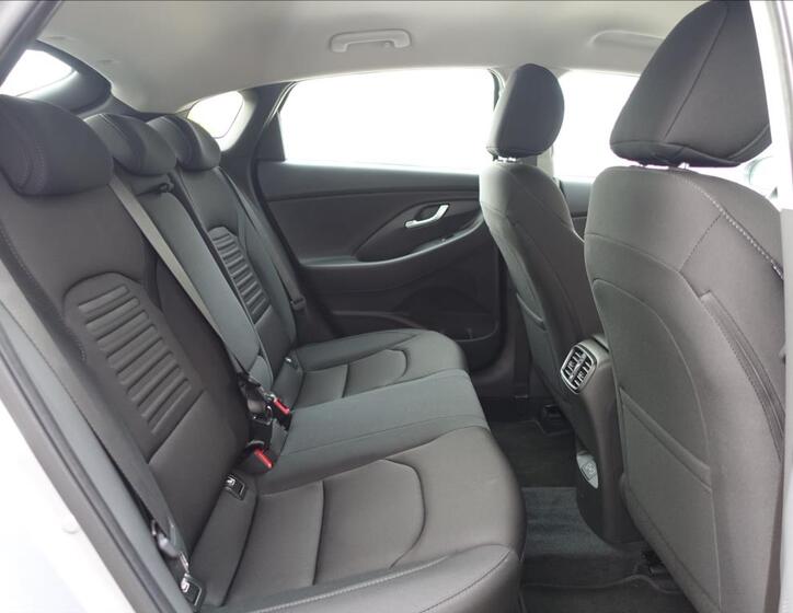 Hyundai i30 12
