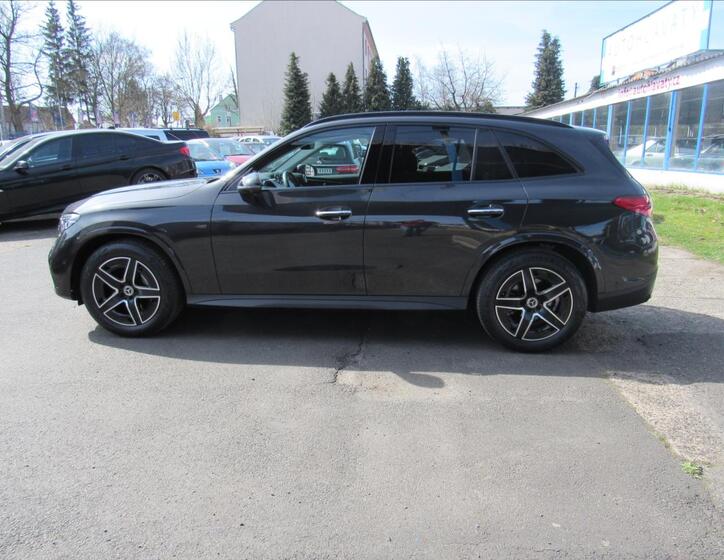 Mercedes-Benz GLC 7