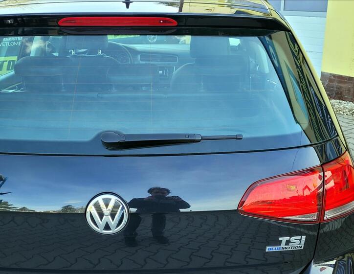 Volkswagen Golf 36
