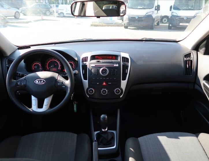 KIA Ceed 13