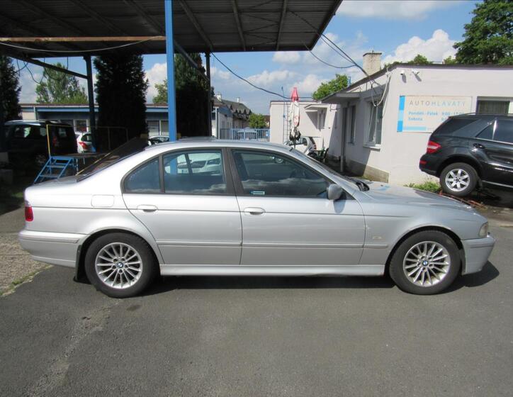 BMW Řada 5 8