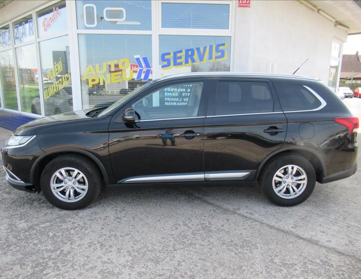 Mitsubishi Outlander 10