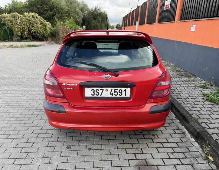 Nissan Almera 6