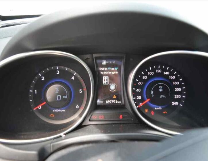 Hyundai Santa Fe 16