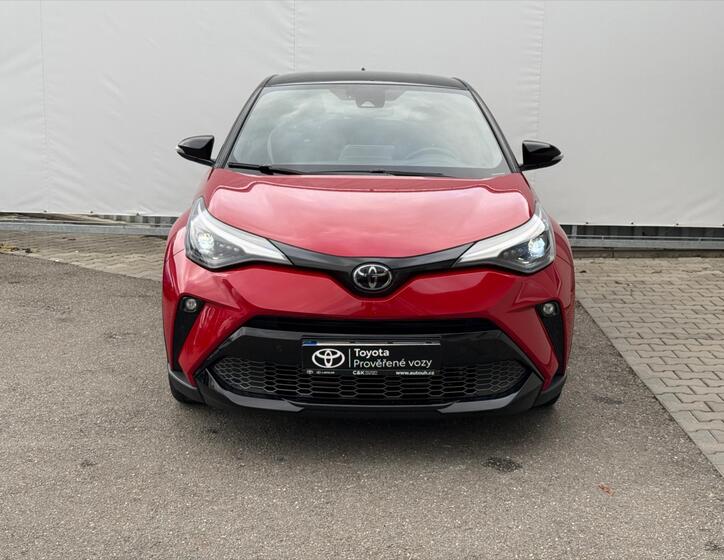 Toyota C-HR 2