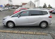 Opel Zafira 8