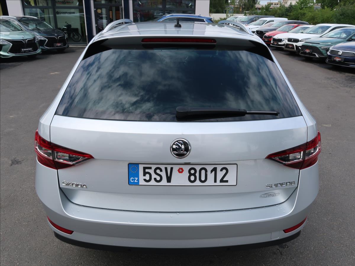 Škoda Superb