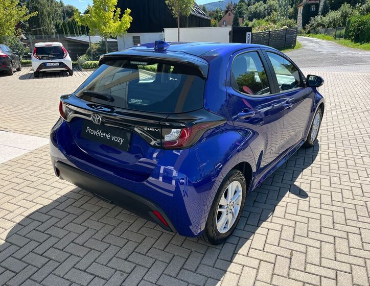 Toyota Yaris 6