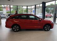 Hyundai i30 4